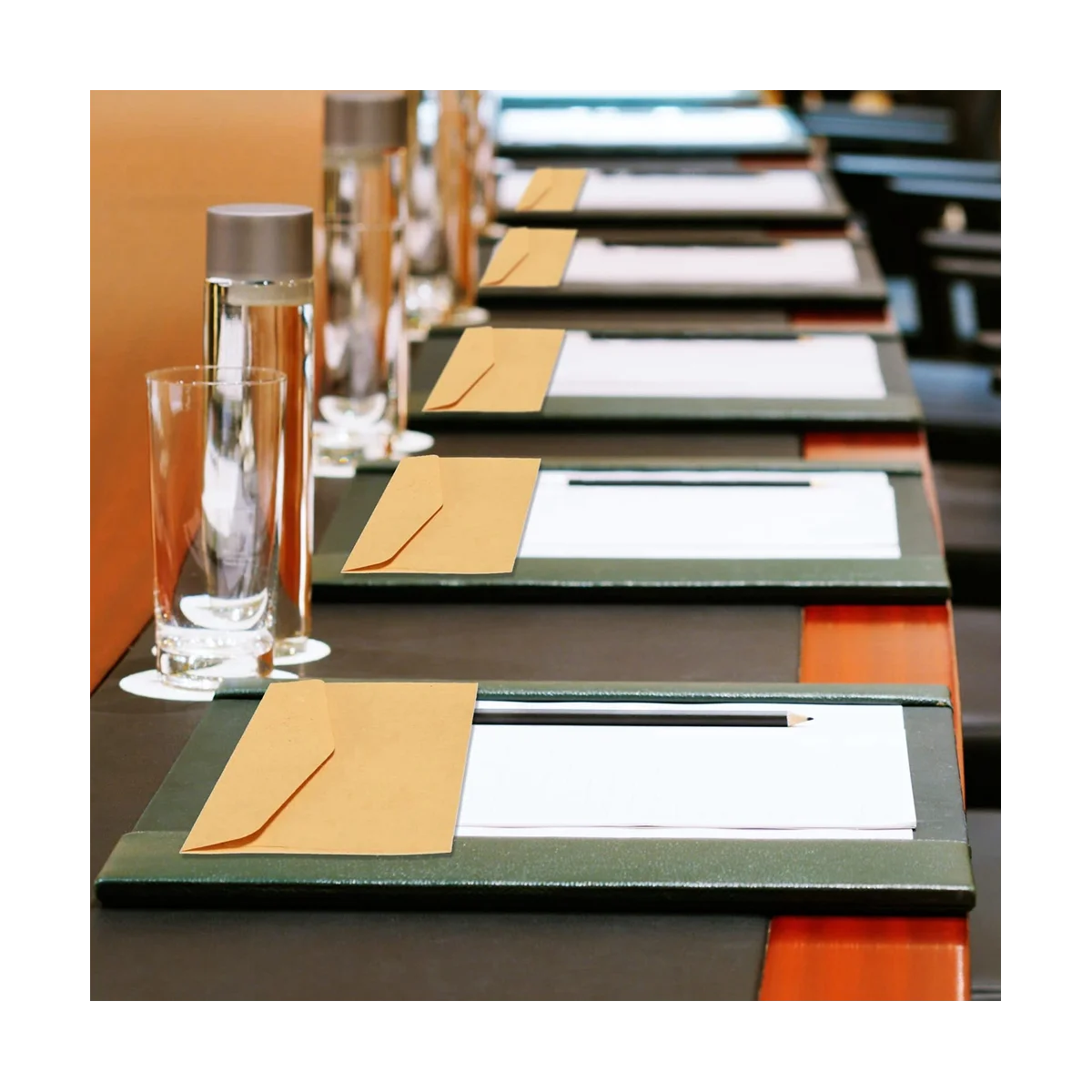 100 قطعة الكلاسيكية كرافت فارغة مغلفات ورقية صغيرة دعوة زفاف مغلف هدية مغلف