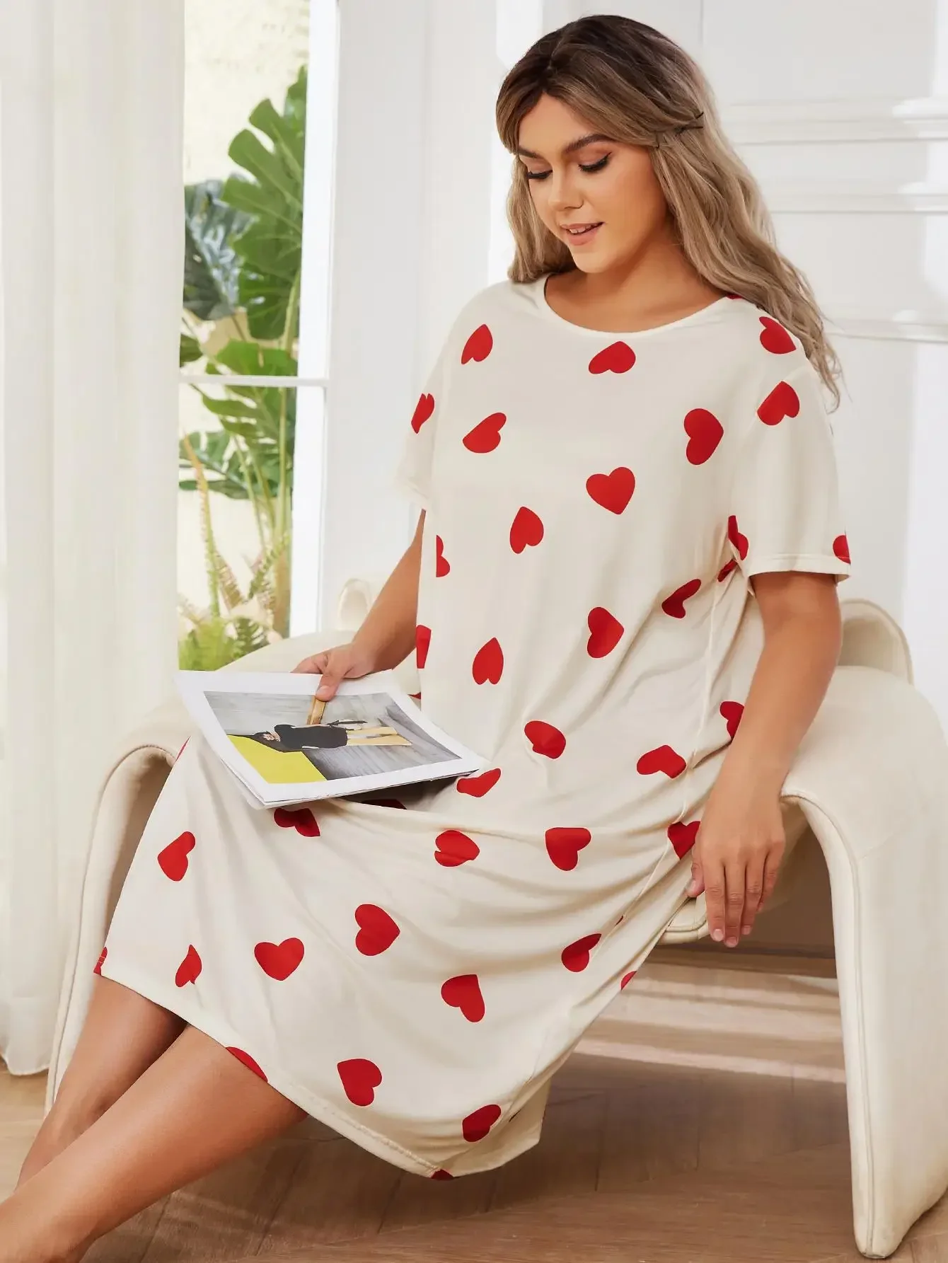 Plus Size Heart Print Women\'s Nightgown Scroop Nekc Short Sleeves Sleepwear Female Nightdress Pajamas Dress Nightwear Homewear