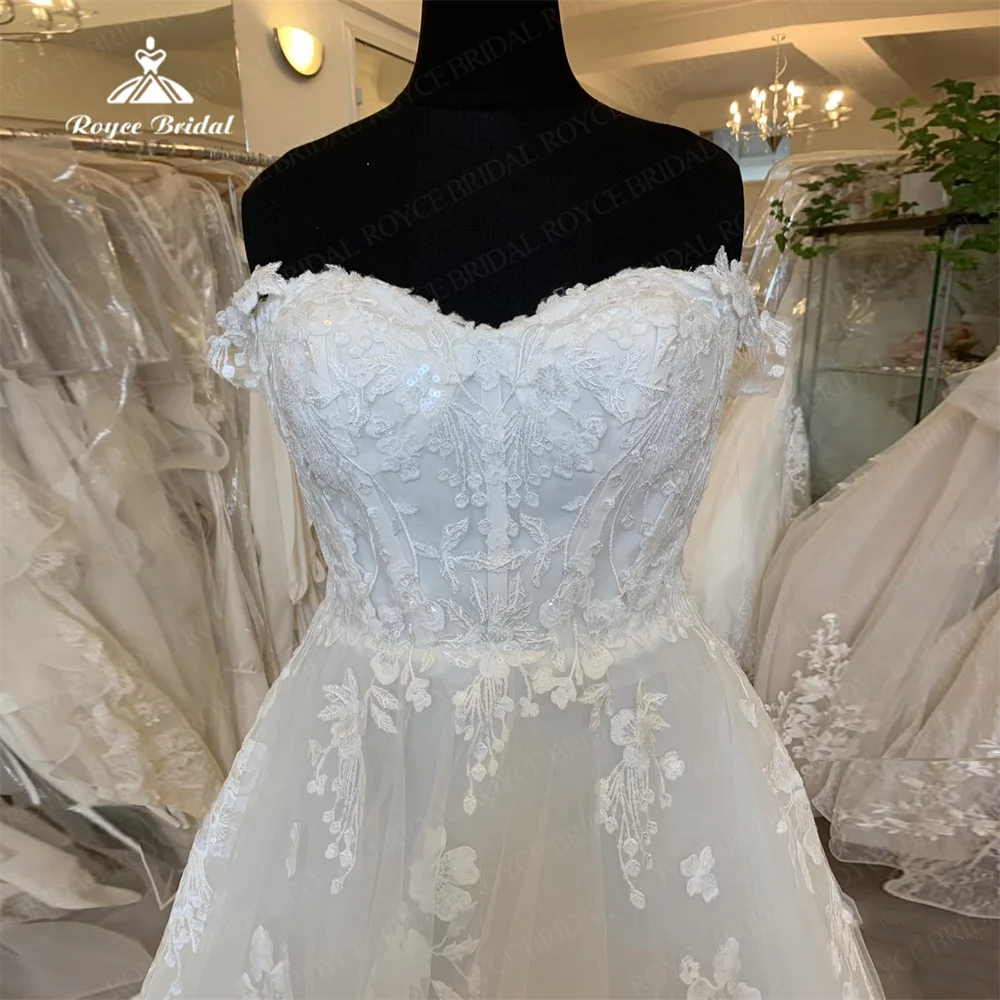 Classic A Line Lace Applique Wedding Dress Swetheart Spaghetti Tulle Sweeping Train Simple Bride Gown For Beauty Marriage