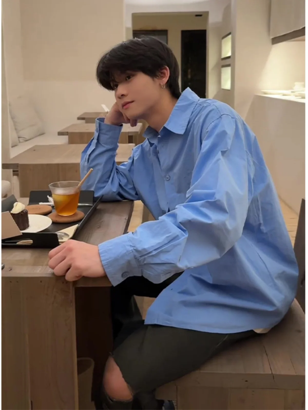 

Мужская футболка Klein Blue Long Sleeve, корейский стиль, Aosphere Cleanfit, свободный крой, летняя тонкая модель (нет в наличии)