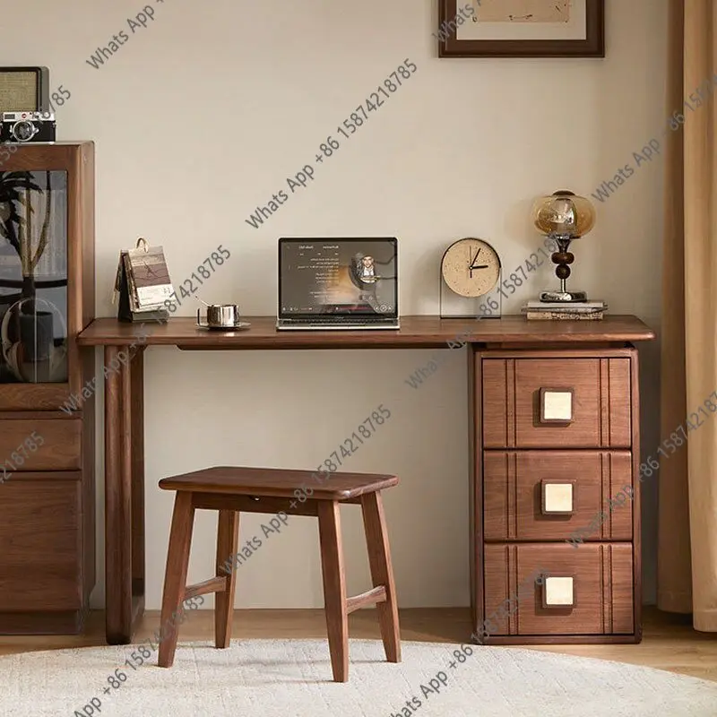 

Письменный стол из цельного дерева черного ореха североамериканского происхождения с выдвижными ящиками и местом для хранения, в скандинавском стиле, для домашнего офиса.