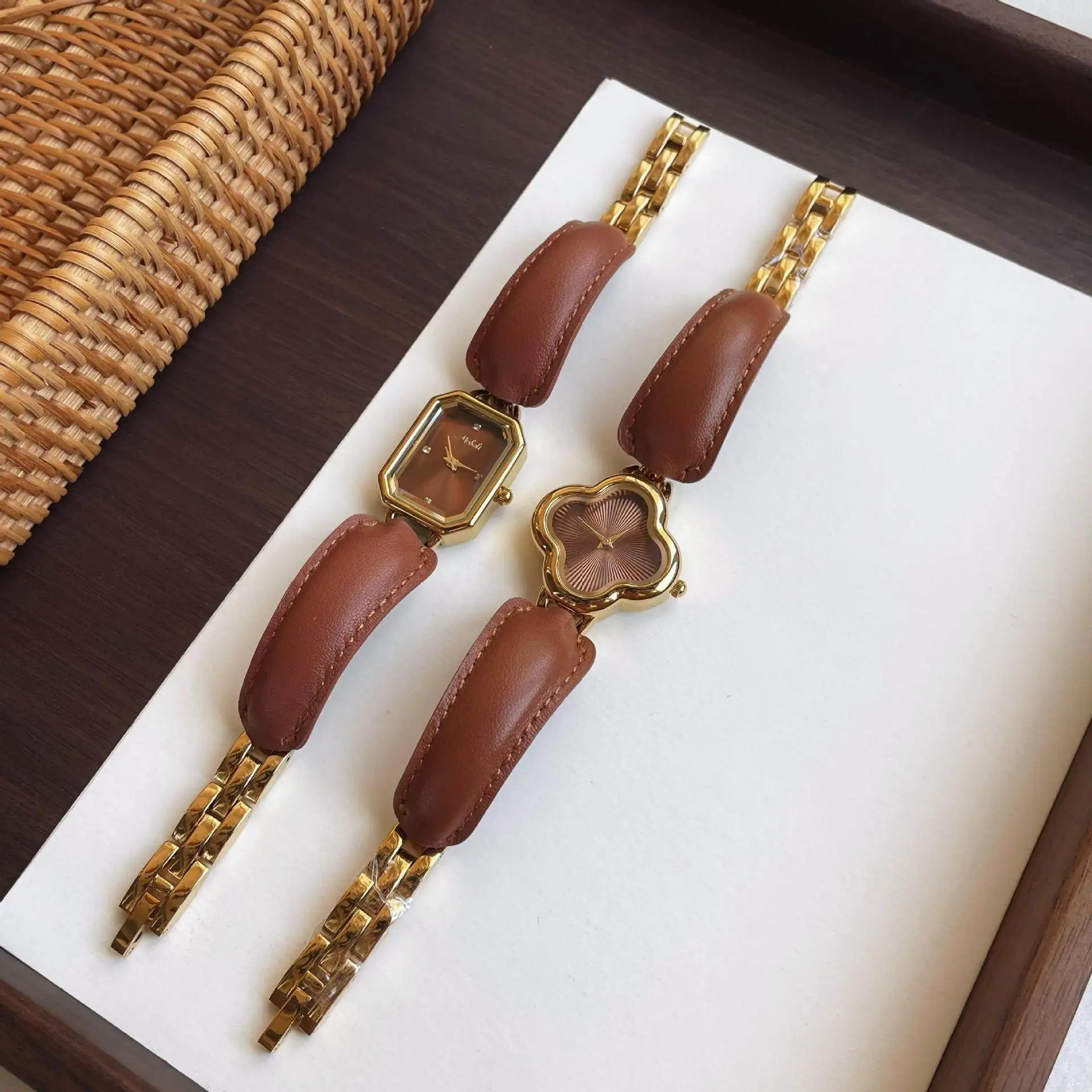 New Women'S Watch, High-End Bracelet-Style Quartz Watch, Fashionable Quartz Wristwatch, Trendy Women'S Watch, Unique Timepiece.