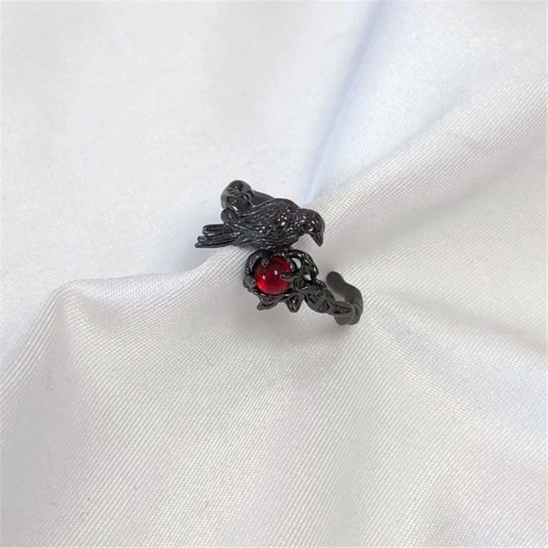 

31BB Intricate Alloy Crow Ring Adjustable Opening Ring Stylish Finger Accessories for Gothic Enthusiasts and Mystery Lovers