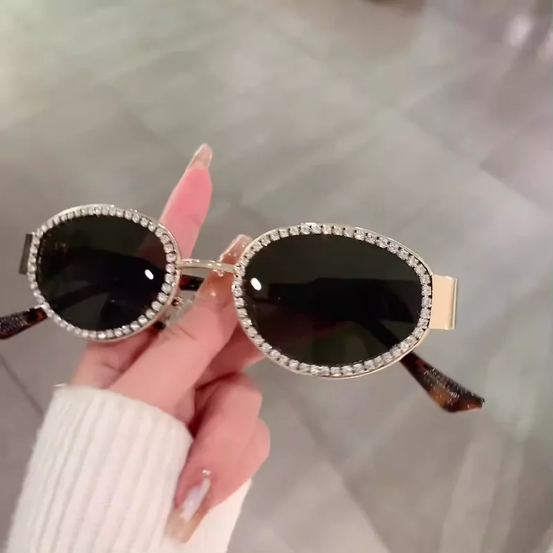 Diamond-Encrusted Retro Small Brown Mirror Sunglasses Metal Sunglasses with Label