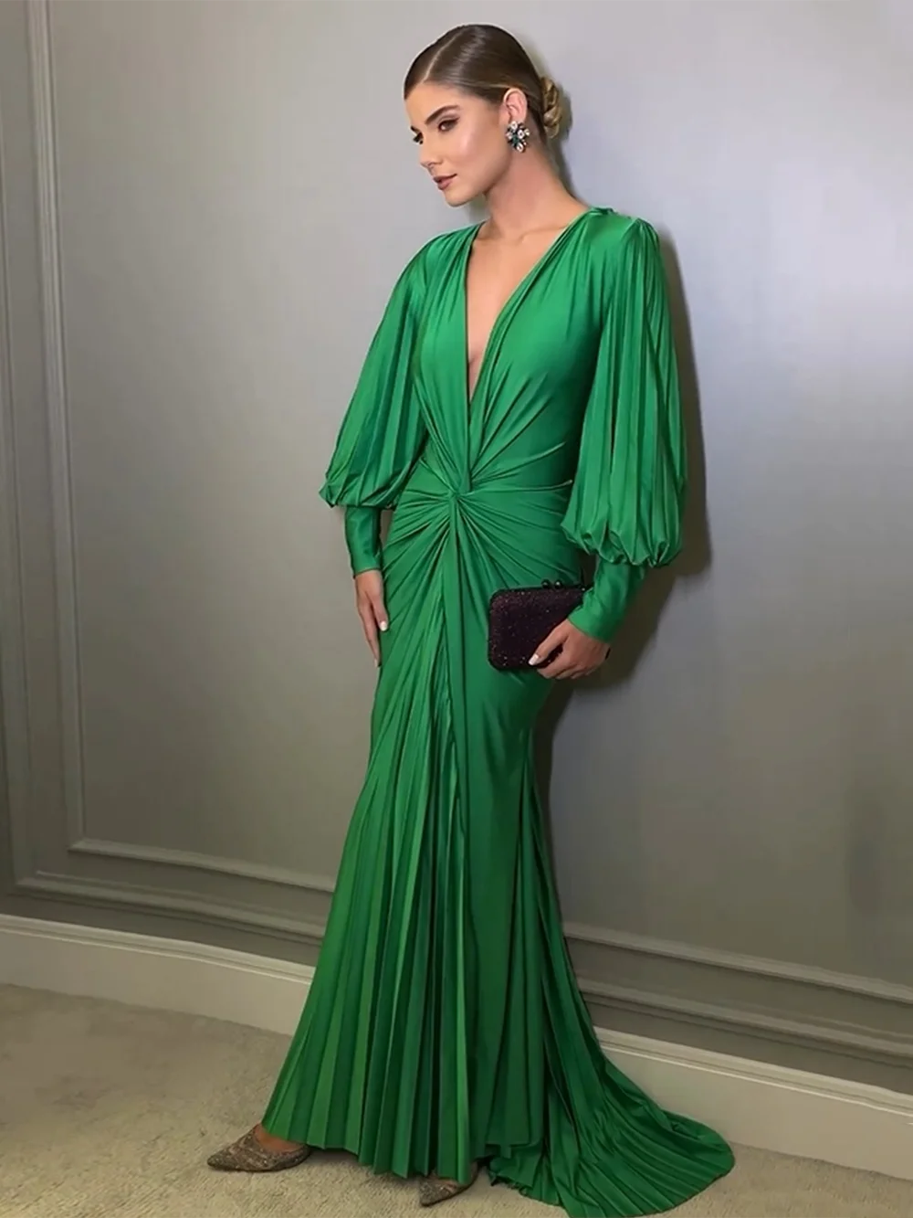 Modphy Sexy profondo scollo a V pieghe maniche lunghe Maxi vestito donna verde lanterna manica pieghe abiti elegante sera partito pista abito