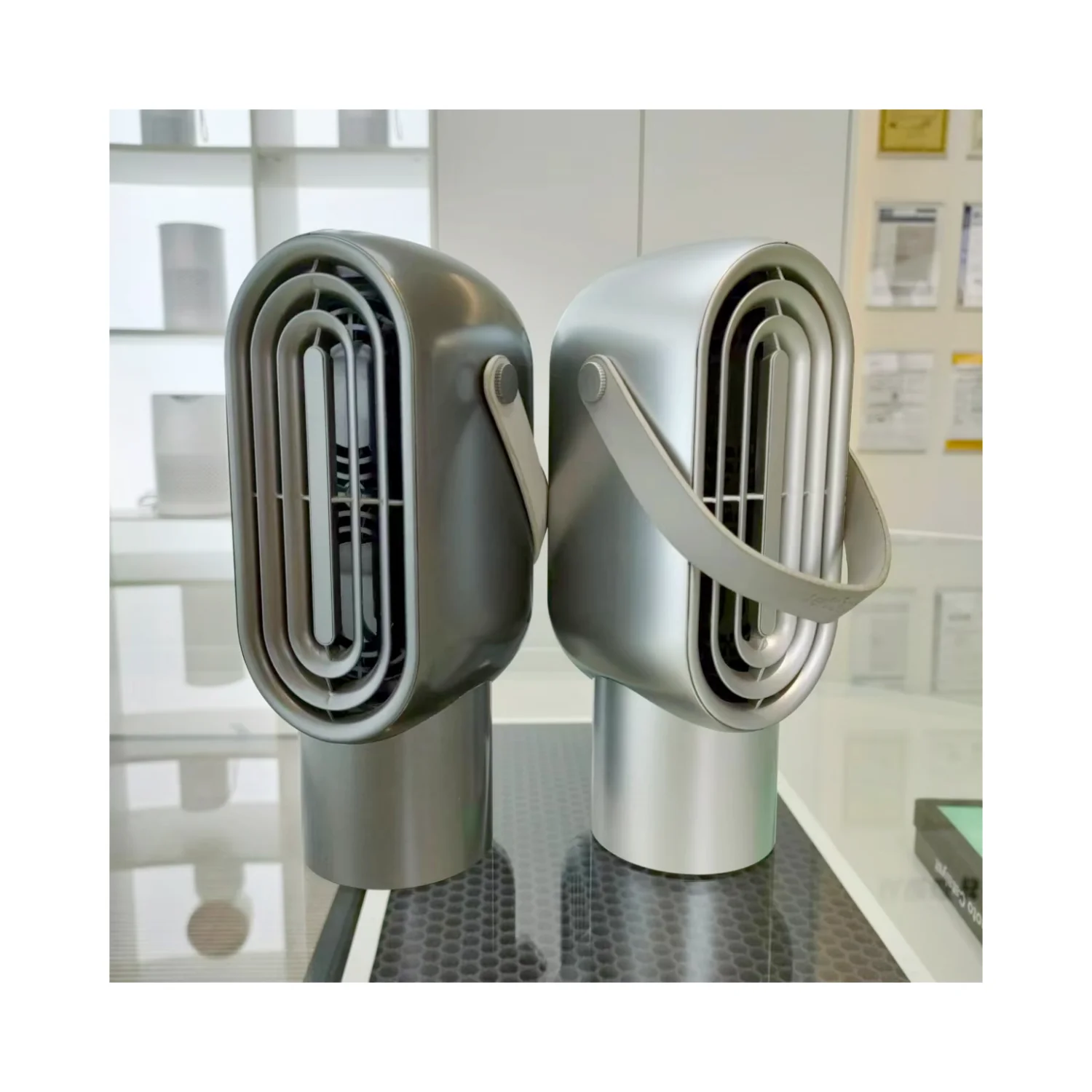 Wholesale Cigarette Air Freshener Mini Desktop UV Ozone Generator Air Cleaner Car Portable Electric Smokeless Air Purifier