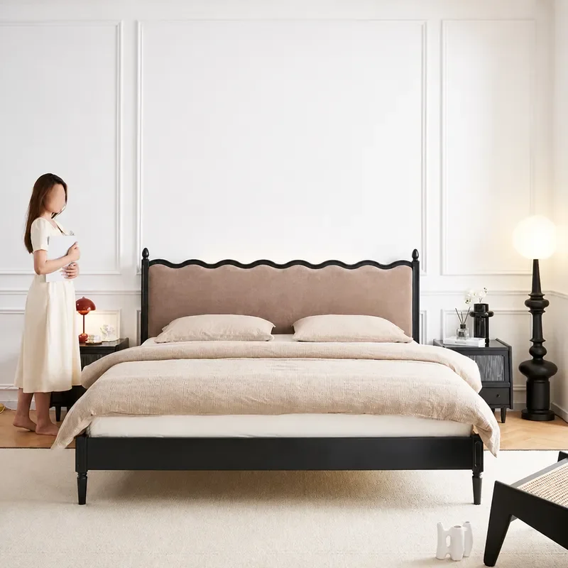 Simple American Solid Wood Retro Black Double Bed Soft Velvet Upholstered Princess Bed Modern Master Bedroom 1.8m Wedding Bed