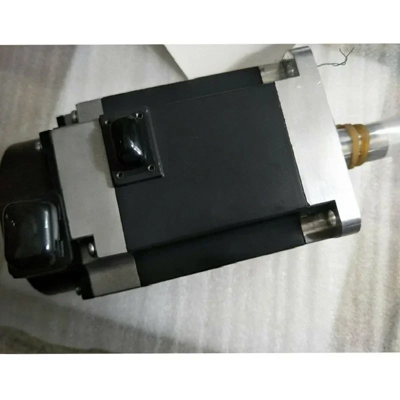 Nuovo servomotore originale giapponese 750W HF-KN73JK
