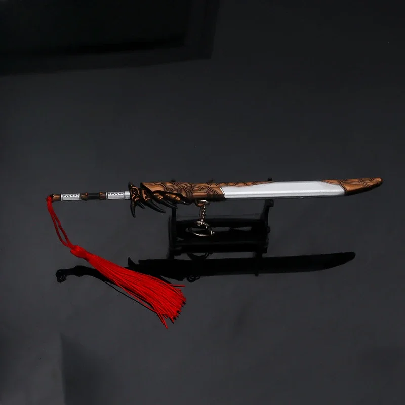 22cm/8.66in Monster Hunter urządzenia peryferyjne do gier męski ogień smok nóż brelok metalowy model broni miecz samurajski zabawka dla chłopców rzemiosło prezent