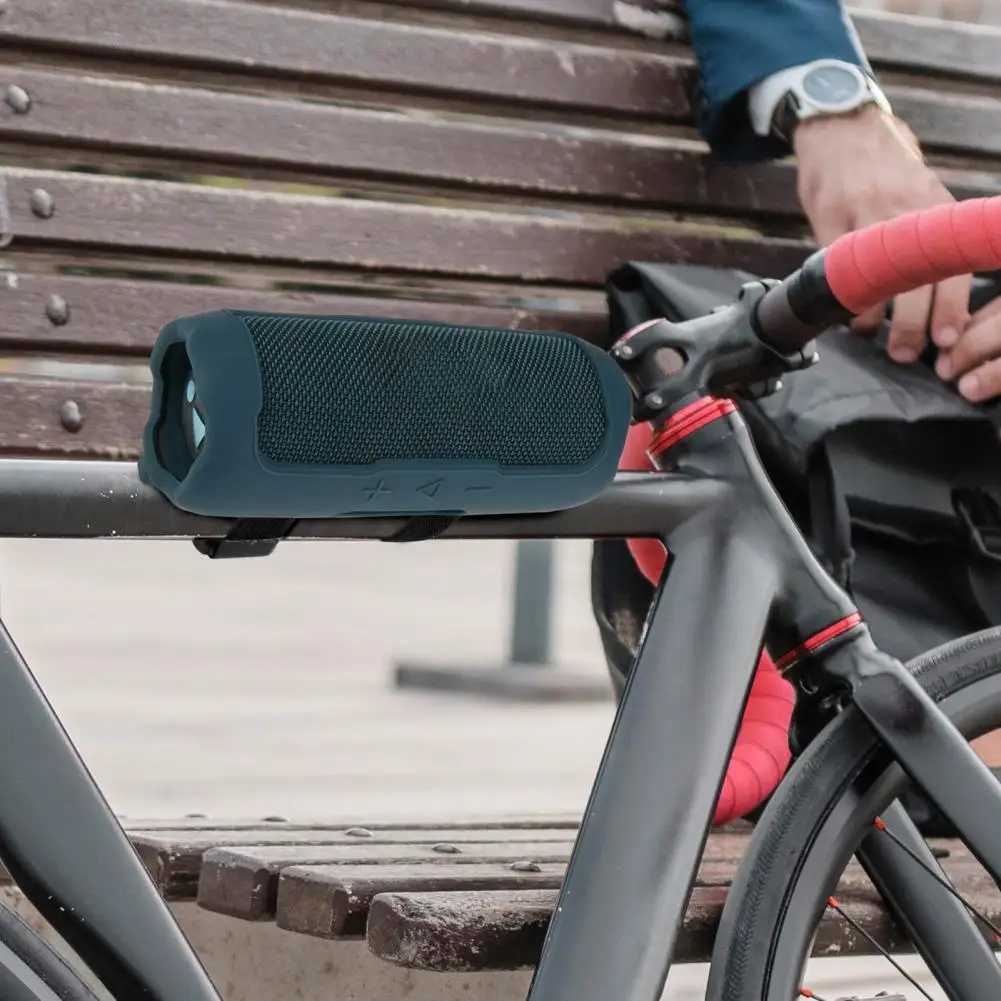 غطاء مكبر صوت خفيف الوزن مقاوم للماء من السيليكون لهاتف Jbl Flip 7 مع تثبيت عمود عربة الجولف متوافق مع البلوتوث