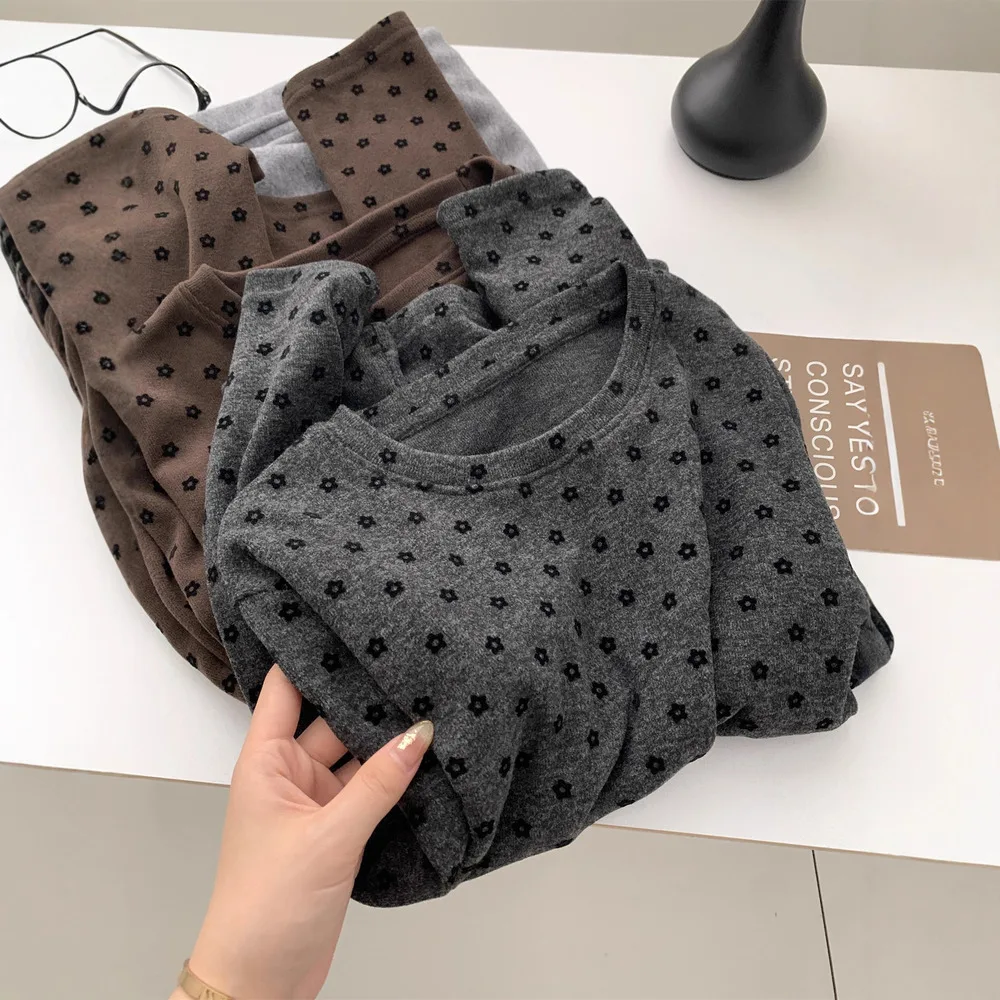 

Флокированная женская футболка с длинным рукавом и цветочным принтом, осенне-зимние топы в горошек