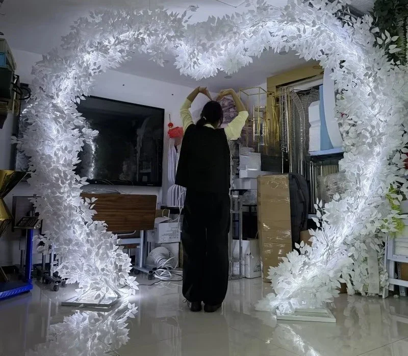 

White Heart Faux Flower Arched Light Emitting Diode Light Wedding Entrance Door for Event Decoration