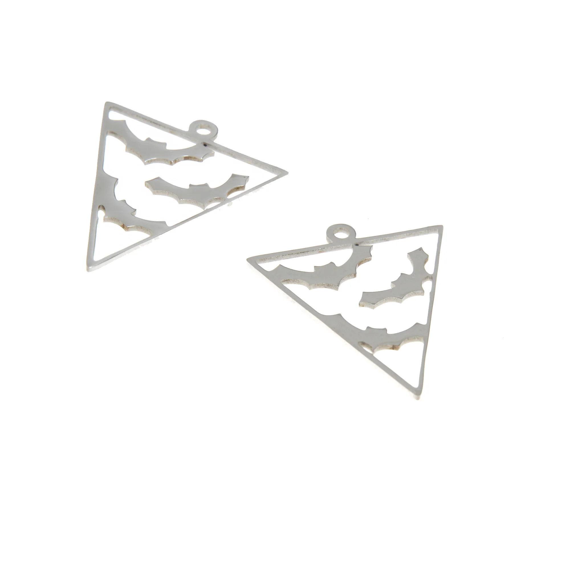 5pcs/lot Triangle Bat charm Flying Bats Spooky Halloween Stainless steel pendant DIY jewelry 33x27mm