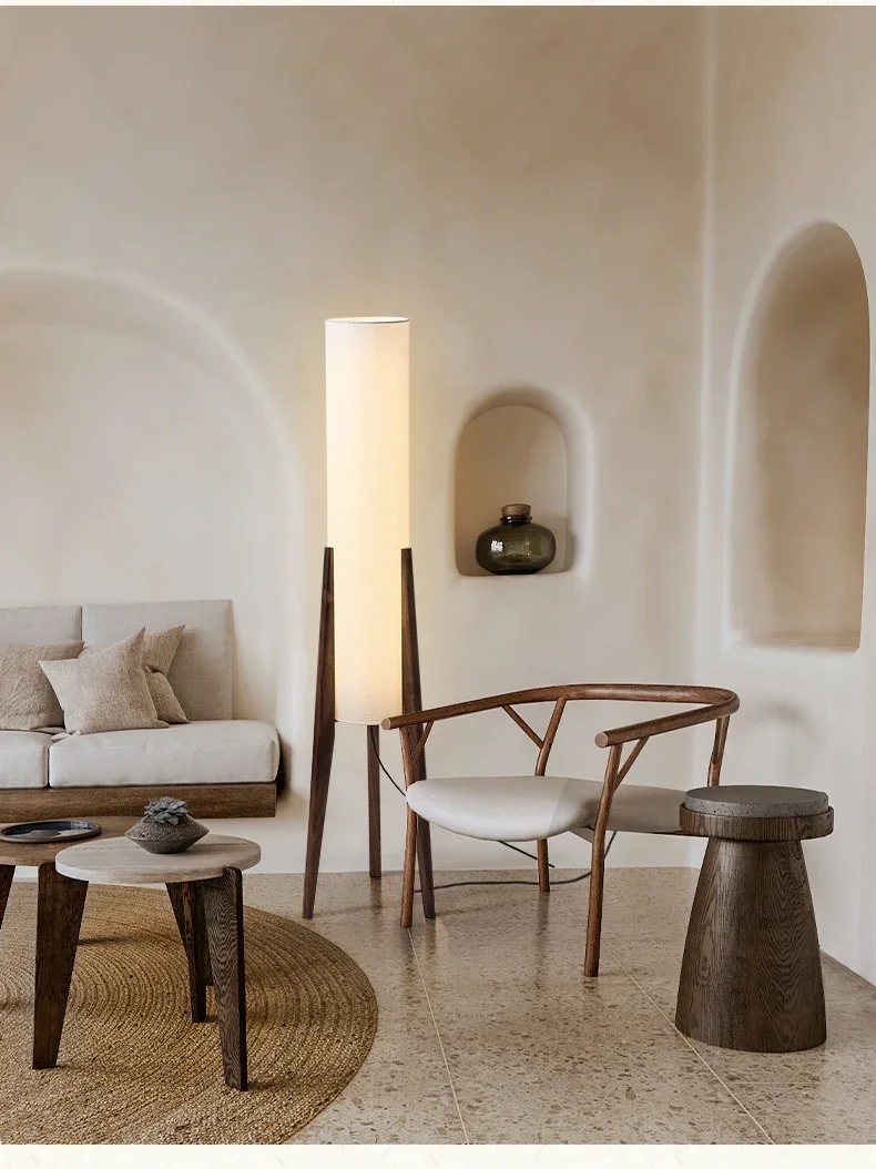 Corner standing lamp