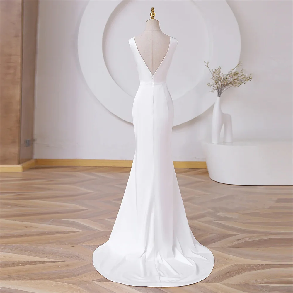 Mermaid Beach White Wedding Dress Vintage Plus Size Minimalist V Neck Satin Sleeveless Back Zipper Sweep Train Women Party Gown