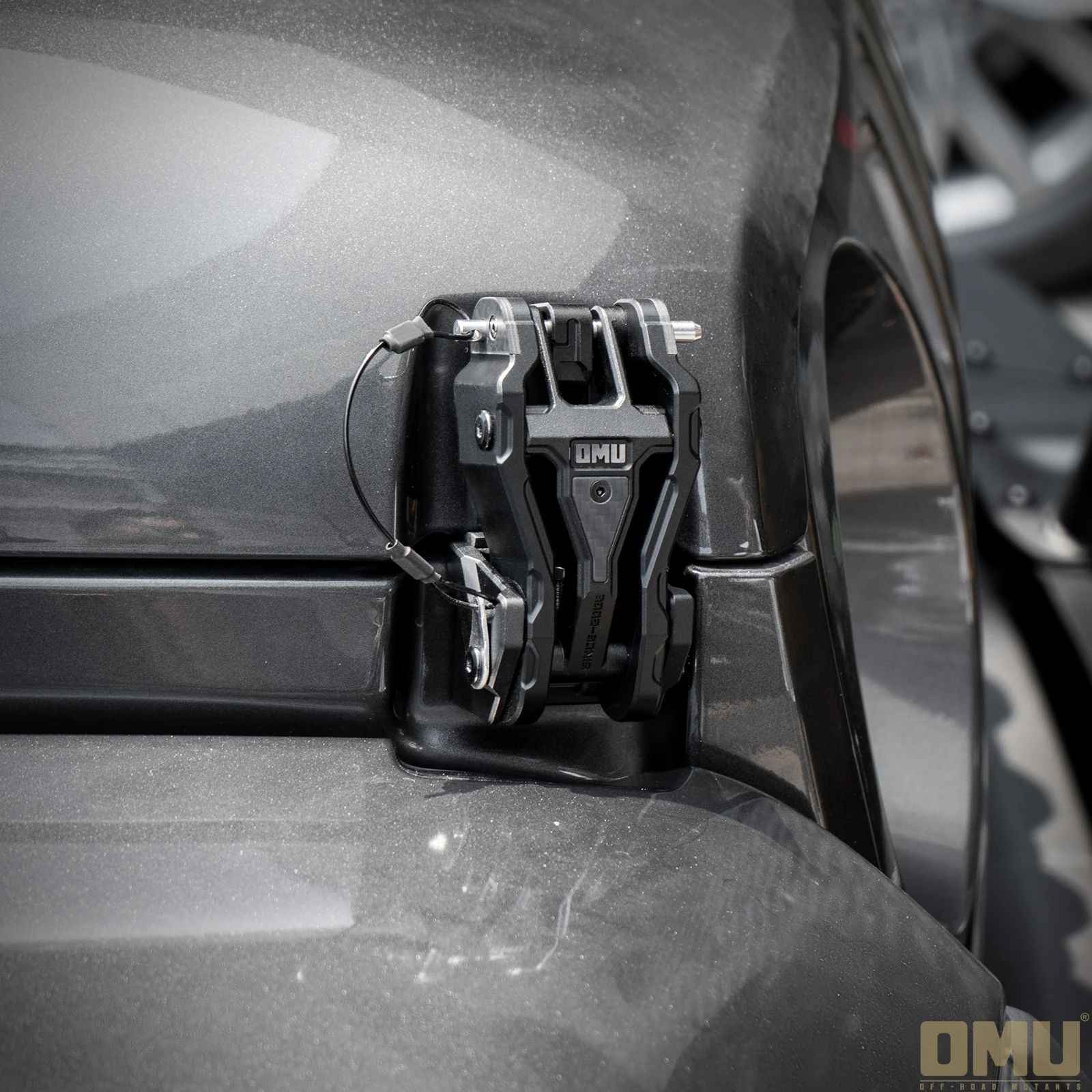 OMU Genesis Series Aluminum& Carbon Fiber Hood Catch For Jeep Wrangler JL Offroad Accessories Maiker Manufacturer - Image 3