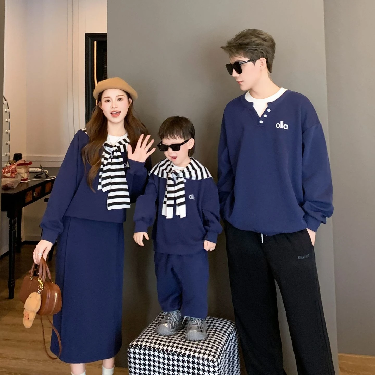 Family Matching Clothes Mom & Daughter Tops Skirts Sets Son Pants Two Piece Outfit Dad Sweatshirt Korean Style Baby Romper