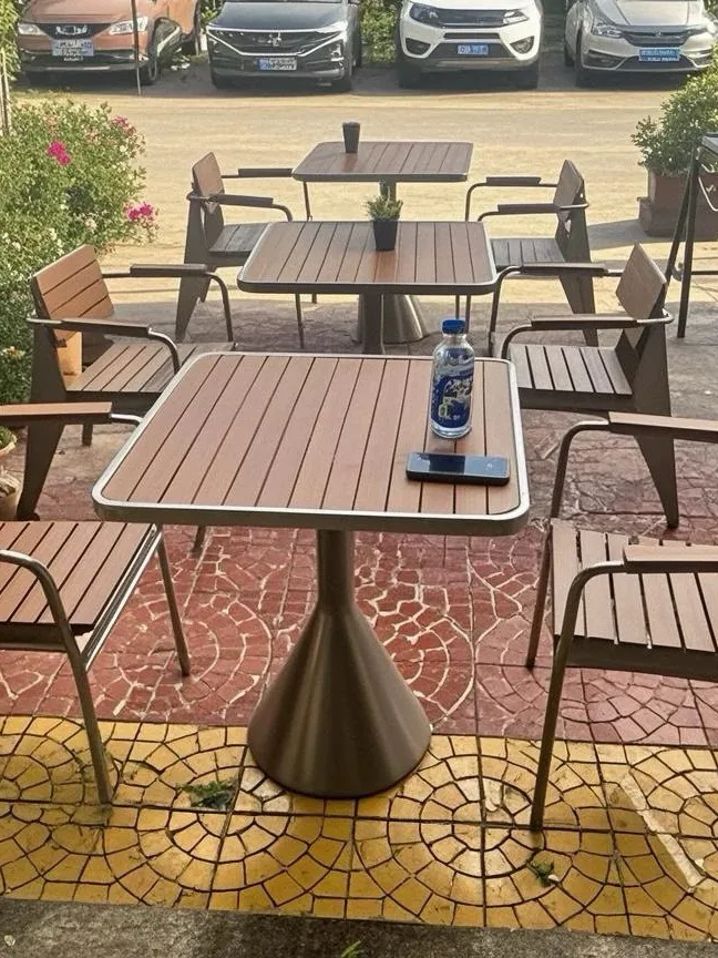 &Outdoor Sun Protection Portable European Style Casual Metal Frame Milk Tea Shop Cafe Small Square Table Music Bar Rest Area Set