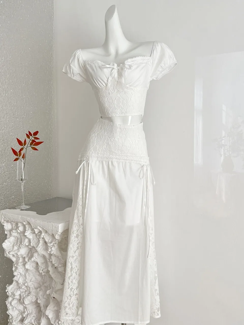 

Fashionable Two-Way Wear Embroidered Top And Skirt Set Summer 2026 Seasonal Half-Length Skirt Set Women's Fashion Ensemble