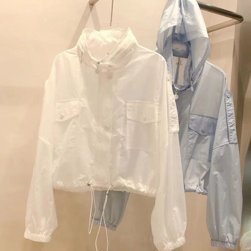 Abbigliamento per la protezione solare per capispalla da donna trend nel 2024, nuova giacca a vento estiva sottile con cappuccio e resistente ai raggi UV YA