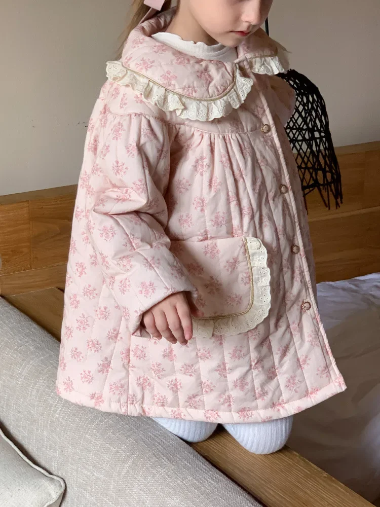 

Parkas Cotton Coat New Children Clothing Winter French Fragmented Flowers Sweet Flower Edge Collar Middle Length Lace