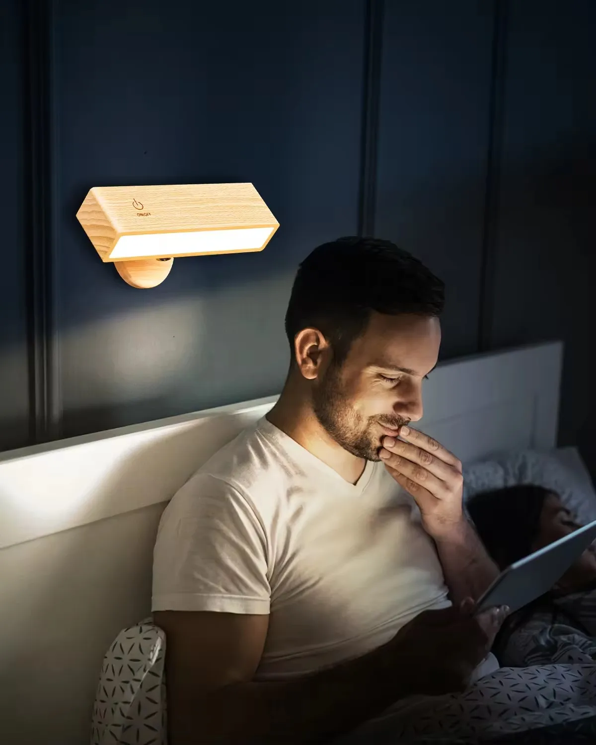 New LED Wall Sconces Rechargeable  Operated Wood Wall Lamp Indoor Cordless Wall Light for Bedroom Reading