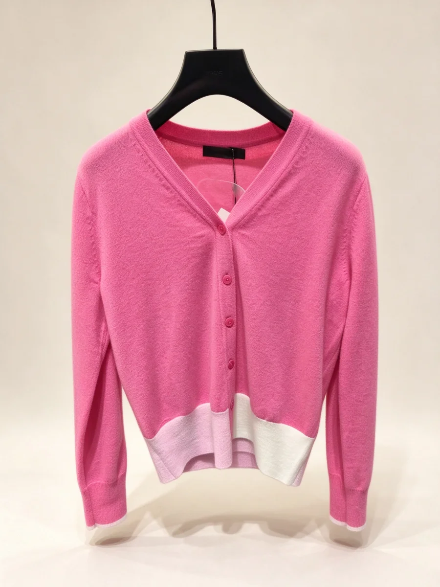 2026 Women Golf Autumn Winter V Neck Wool Cardigan Soft Warm Comfortable Age-reducing Long Sleeve Ladies Golf Knitwear