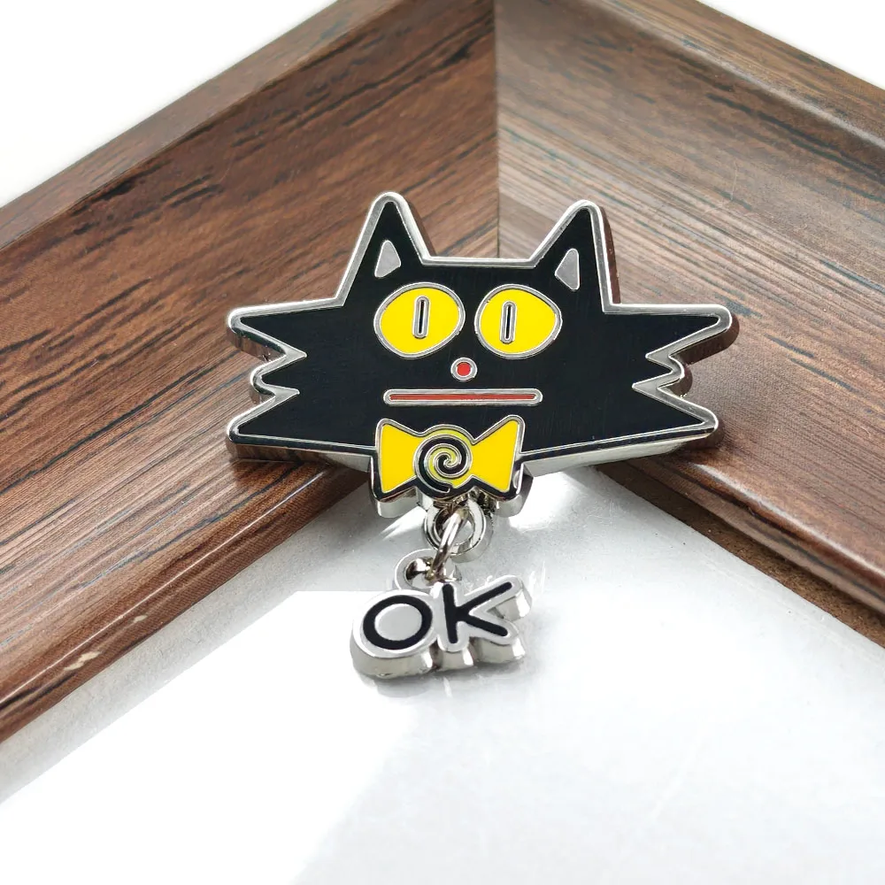 Lustige Schwarze Katze OK Emaille-Pins mit hängenden Buchstaben-Broschen, sarkastisches Meme-Metall-Abzeichen, Rucksack-Revers-Pin, Schmuckgeschenk – Detail 8