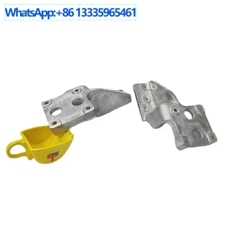 

100PCS filter seat bracket 5349977 is suitable for construction machinery SAA6D107E QSB6.7 engine parts