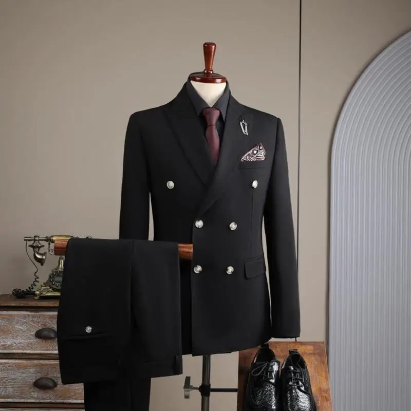 

Casual Men's Two-Tone Double-Breasted European Sle Suit Thiened Version with Slits for Spring Youth Faion Pure Color