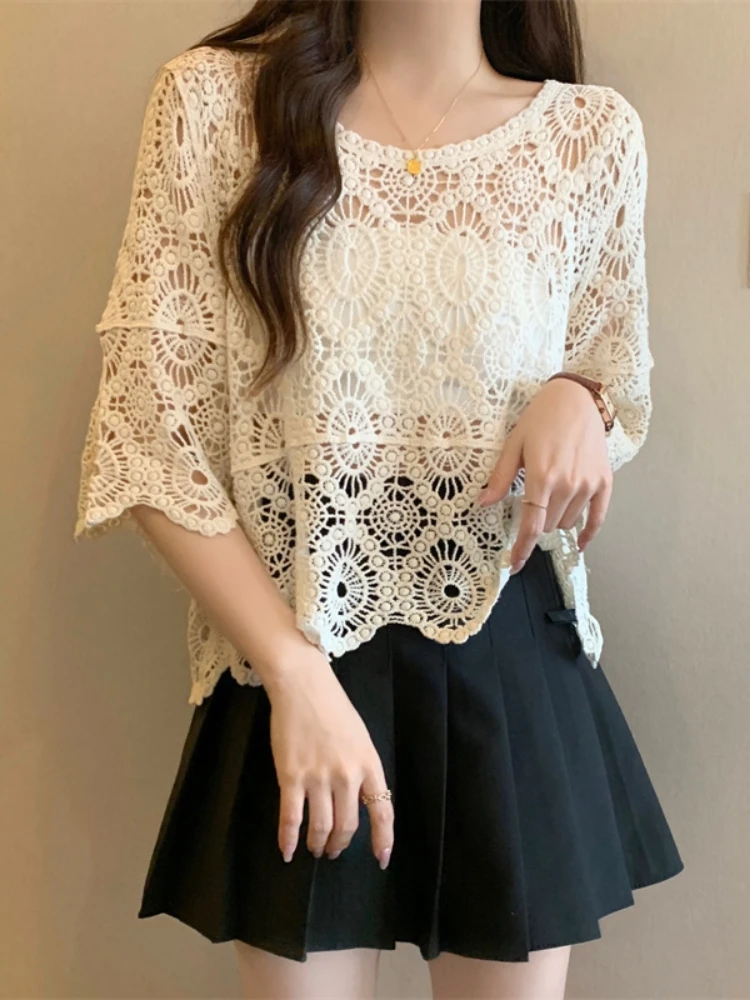 

White Lace Hollow out Thin Summer Top Women's plus Size Sun Protection Cover up Slimming High Design Sense Korean Style T-Shirt