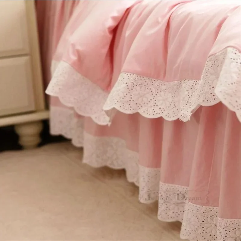 Pink Lace Bedding Set for Queen Luxury Embroidery Wedding Beddings Princess Ruffle Duvet Cover Handmade Bed Sheet Skirt Type