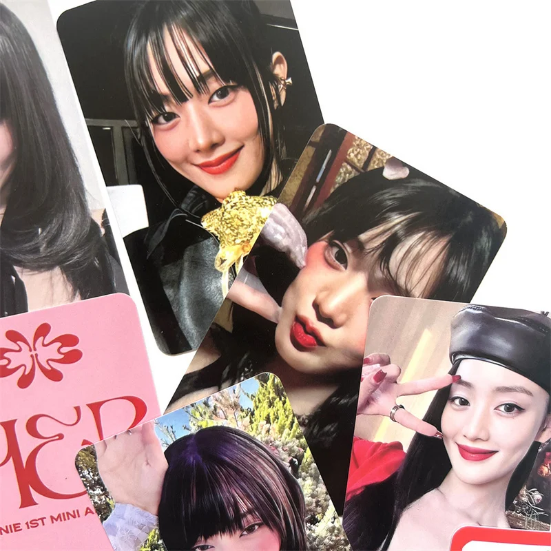 KPOP (G)I-DLE Girl Group Minnie SOLO Small Card Album LOMO Card HER Special Small Card Gidle Postcard Photo Card Collector Gift