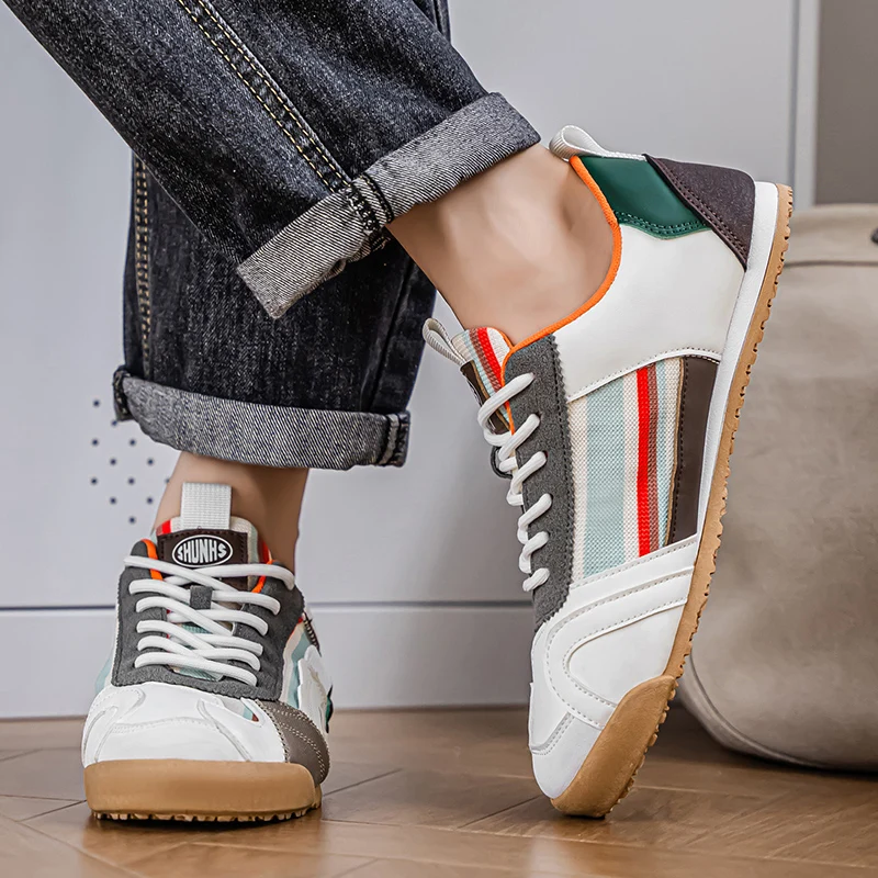 أحذية رياضية كاجوال جديدة للرجال، قابلة للتنفس، مسطحة، خفيفة الوزن ومريحة، أحذية رجالية كبيرة الحجم