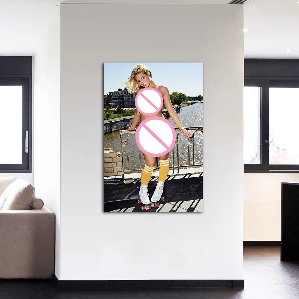 Roller Skating Girl Canvas Painting Wall Art Home Decor Beauty Posters ＆ Prints Illustration Pictures Bedroom Wall Decoration