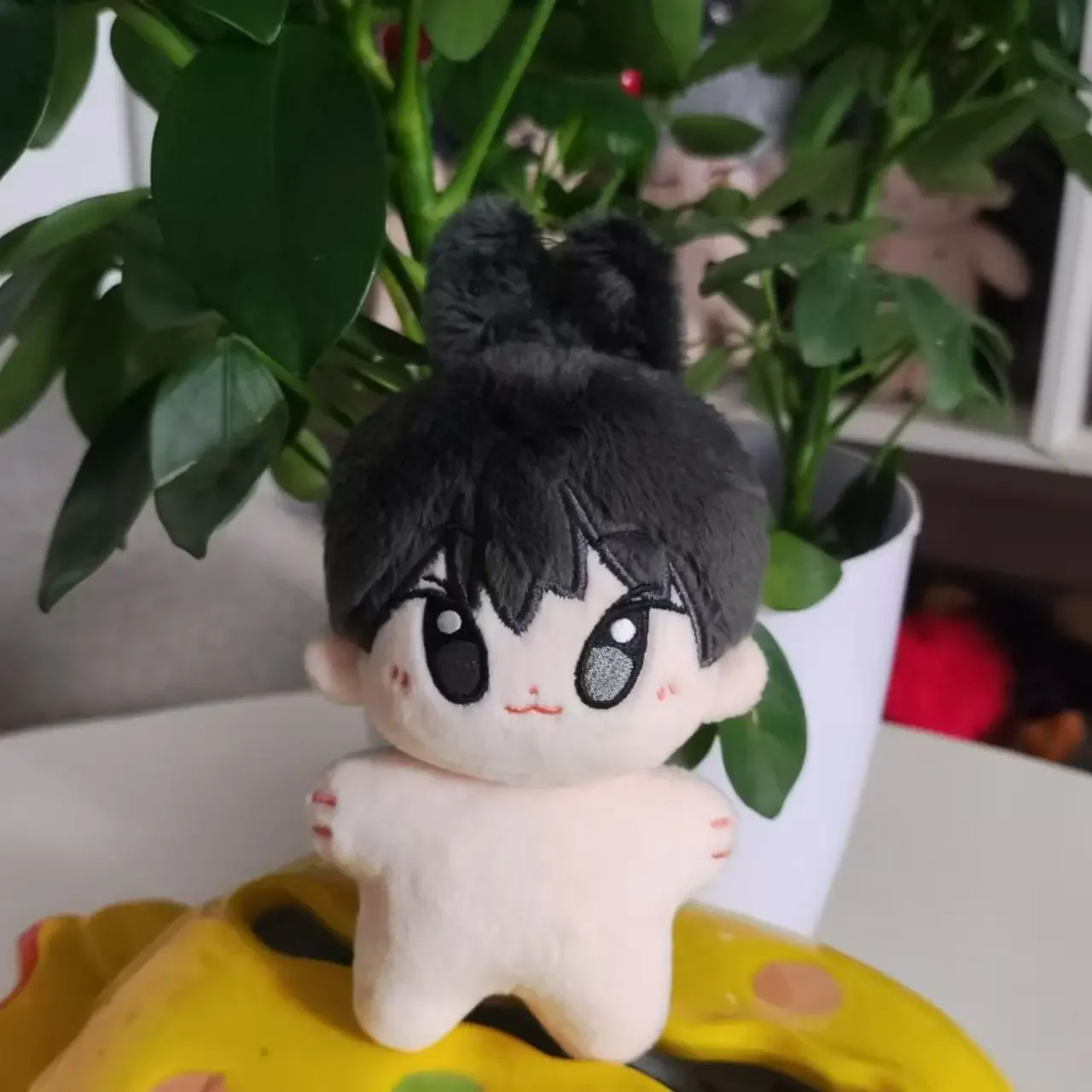 Idol 10 cm DoYoung Cartoon-Plüschpuppe, Schlüsselanhänger, schöner Rucksack, Anhänger, Fans, Geschenke, Sammlung