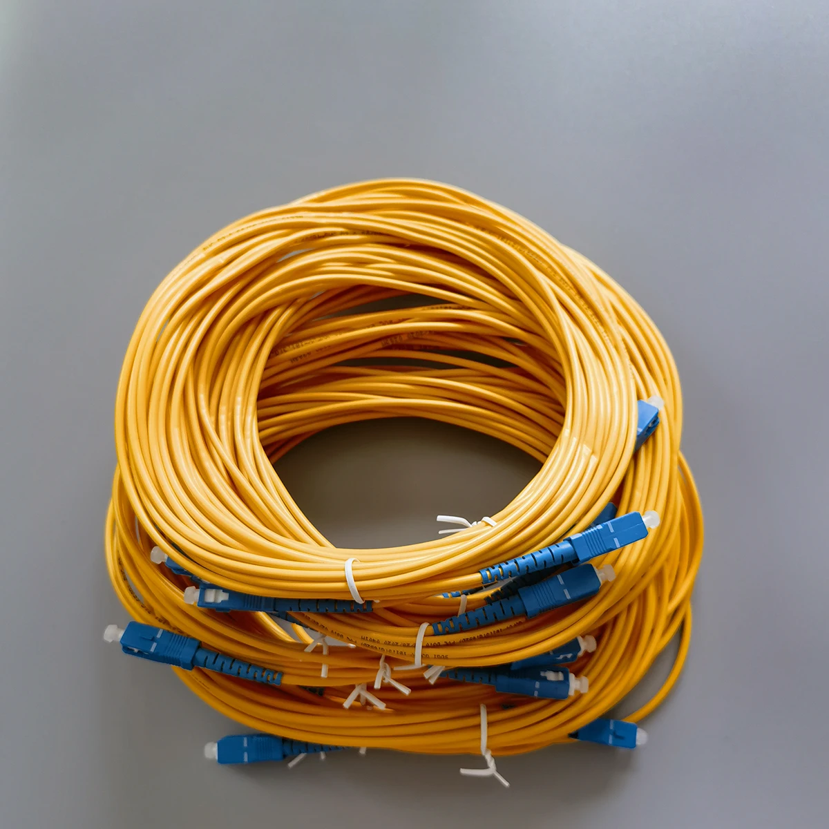 10pcs Fiber Optic Patch Cable SC/UPC-SC/UPC 1M/2M3M/5M Simplex Fiber Optic Cable For FTTH Installation Bend Insensitive