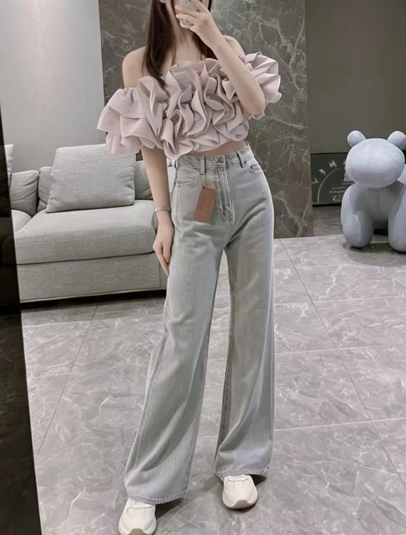 

High Waist Wide Leg Casual Denim Jeans New Fashionable Spring Summer Ladies Jeans Cotton Fabric Button Closure