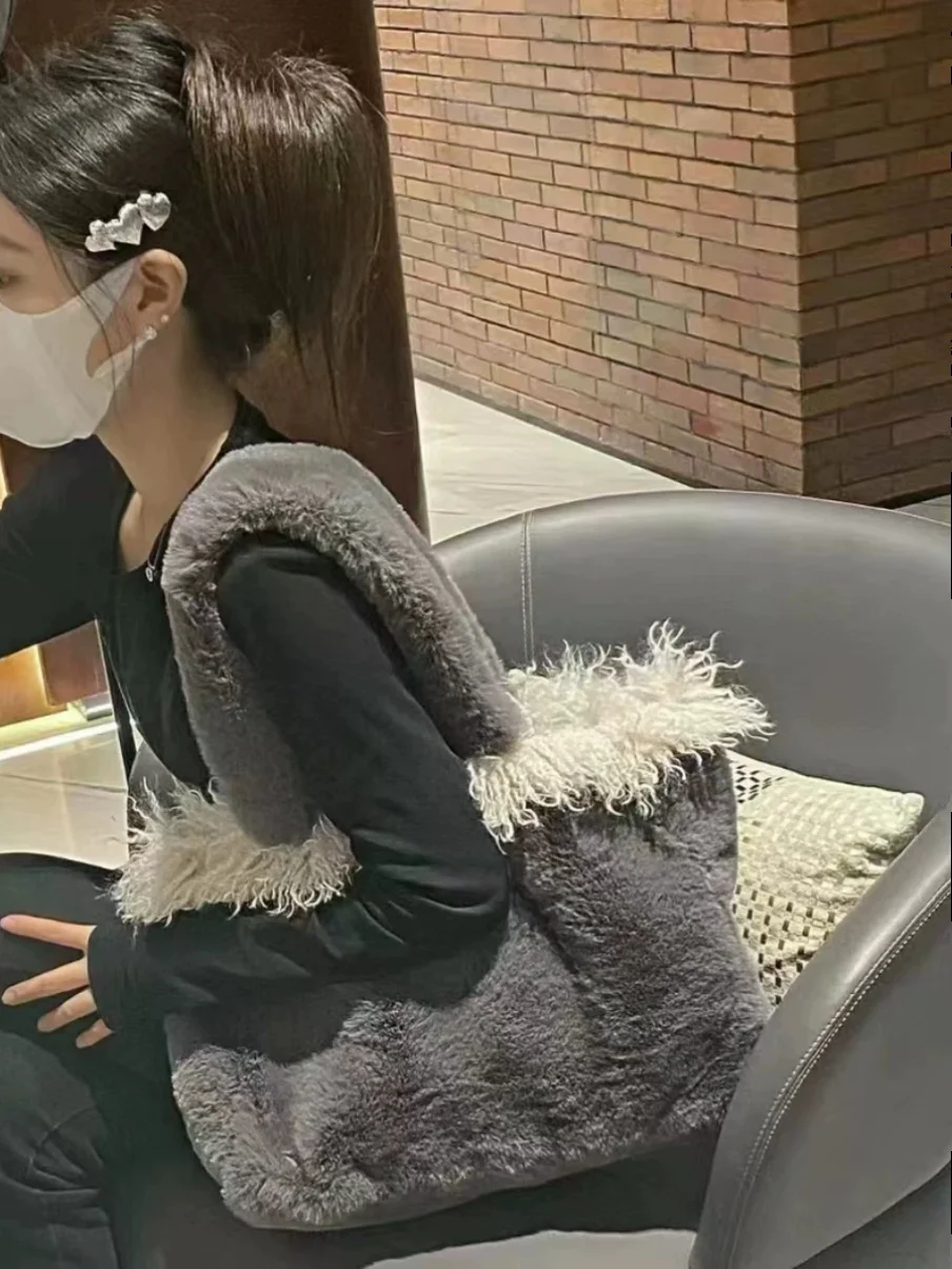 Новая женская меховая сумка-тоут 2025, осень и зима — большая вместительная сумка для мамы, плюшевая сумка на одно плечо и ручная сумка