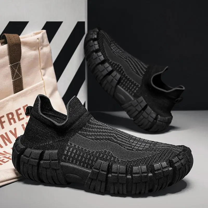 

2026 Summer New One-pedal Casual Sports Shoes Fly-woven Socks Soft-soled Shoes Men's Shoes Casual Sneakers