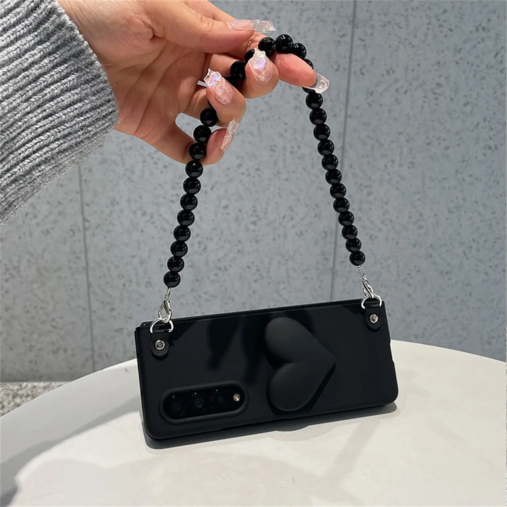 Luxury Fashion Korean Black Beads Bracelet Hand Chain Big Love Heart Solid Case Cover For Samsung Galaxy Z Fold 7 6 5 4 3 2 5G