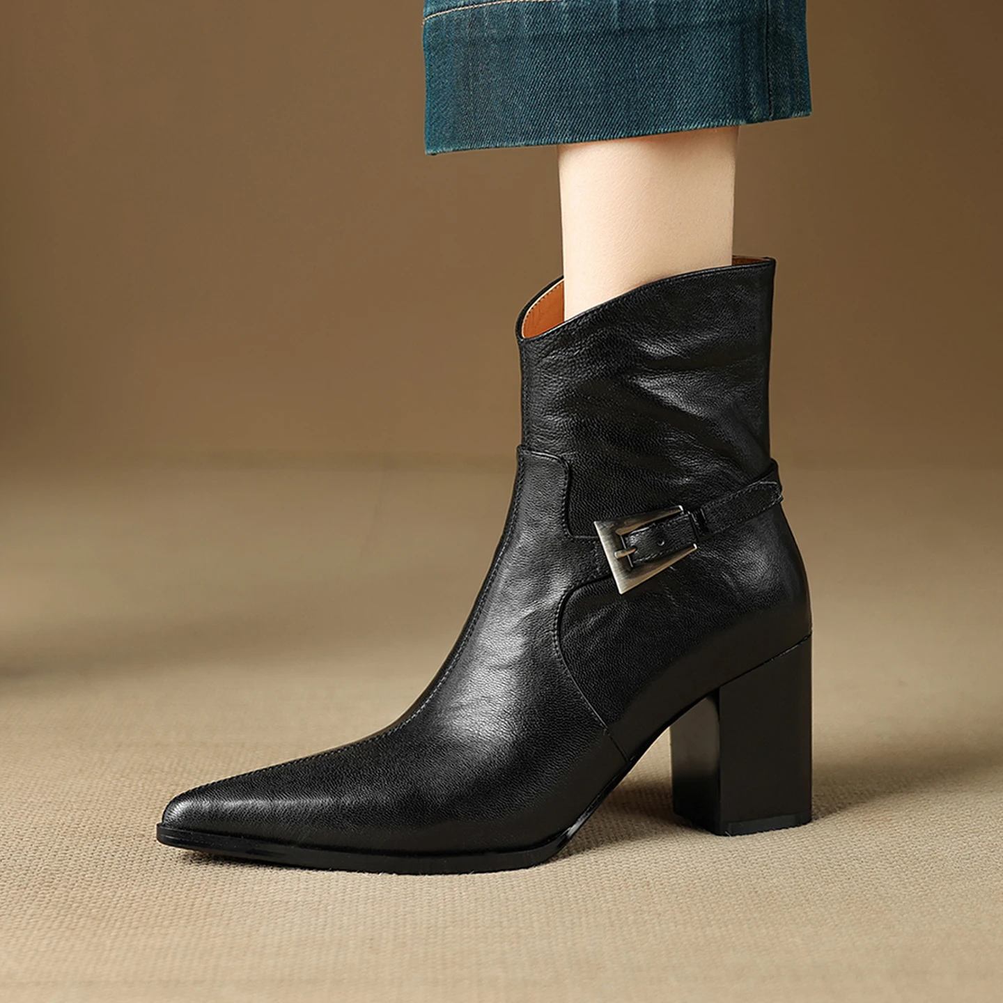 2026 جديد النساء أحذية جلد طبيعي حذاء من الجلد سميكة عالية الكعب مكتب الأحذية الإناث الدافئة الخريف الشتاء أحذية امرأة أحذية بوت قصيرة #1