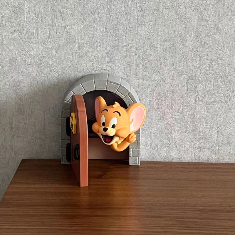 재고 있음 데스크탑 장식품 톰 고양이 제리 마우스 하우스 100th 장식 액션 피규어 모델 장난감 소년 소녀 생일 선물