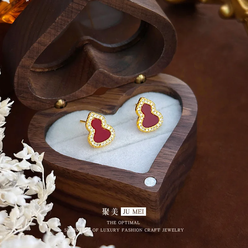 

9999 24K real gold light luxury Internet celebrity style high-end natural red agate gourd earrings for women New Year earrings