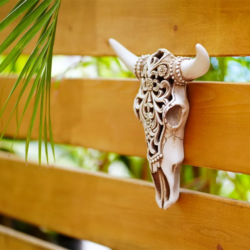 Retro Stierkopf-Ornamente 3D Hohle Tierskulptur aus Kunstharz, Langhorn-Kuhkopf-Handwerk, Wanddekoration, Heimdekoration, Figur – Detail 3