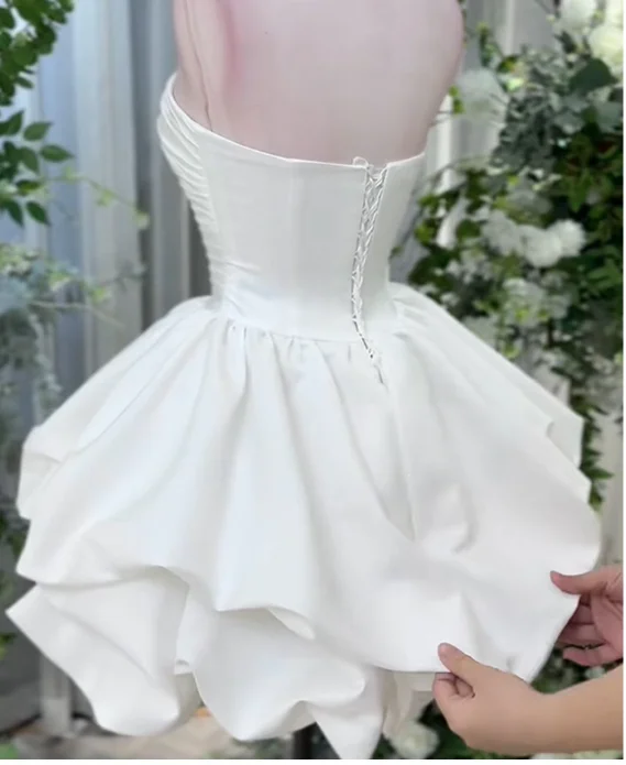 Strapless Pleated Satin Mini Wedding Dress Bubble Ruffle Skirt Corset Lace Up Back White Bridal Homecoming Gown Vestido De Novia
