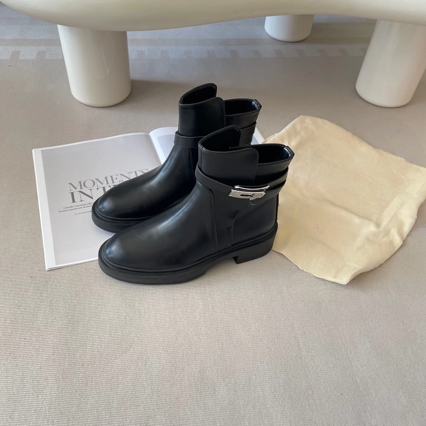 

Новая женская зимняя удобная обувь на толстой подошве, женские элегантные осенние модные короткие ботинки на толстой подошве, уличная обувь для женщин