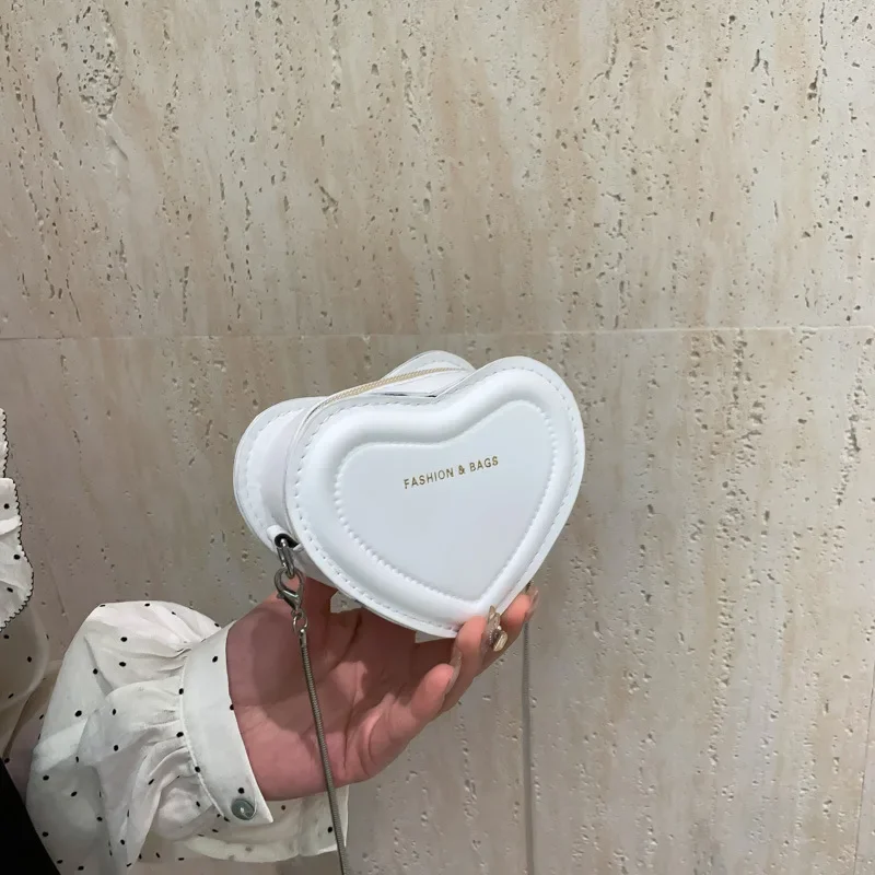 

Mini heart-shaped fashion chain shoulder messenger bag versatile ins messenger mouth red envelope