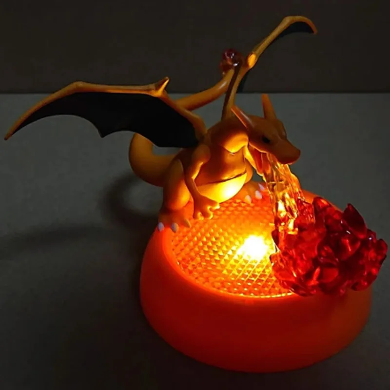 Anime Pokemon Light-up Action Figure Charizard Gengar Pikachu Mewtwo Mimikyu Modellen Collectible Desktop Ornament Kids Geschenken