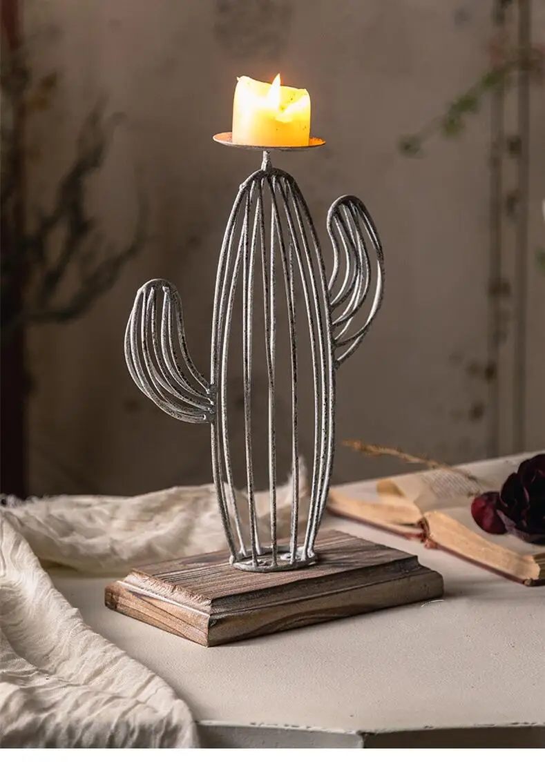 Customizable retro export European and American handmade old-fashioned wrought iron flower arrangement candlestick pair